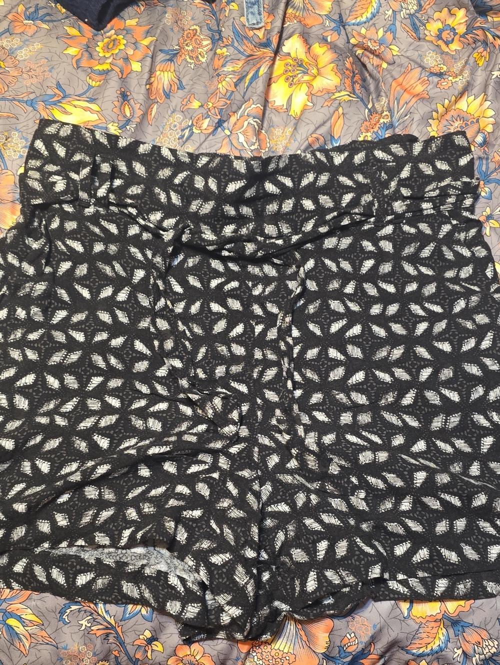 Maurices Black and White Leaf-Print High Waist Shorts